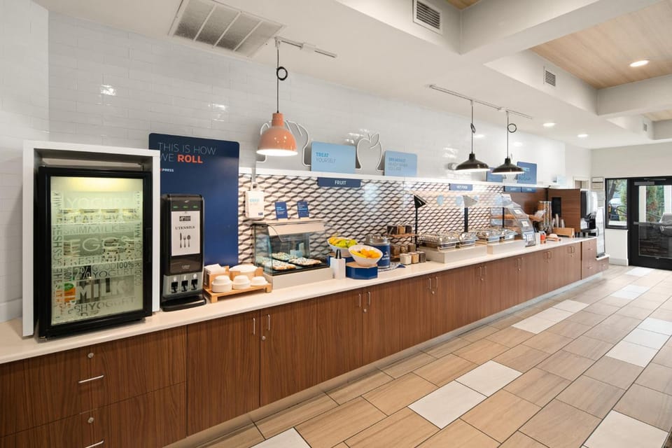 Holiday Inn Express Hotel & Suites Coeur D'Alene I-90 Exit 11 By IHG Hotel in Coeur dAlene