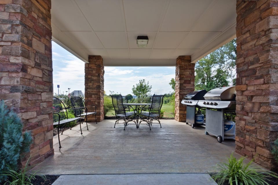 Candlewood Suites Bowling Green By IHG Hotel in Bowling Green