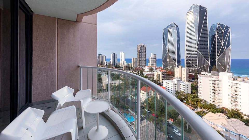 Oaks Gold Coast Hotel Apartment hotel in Surfers Paradise