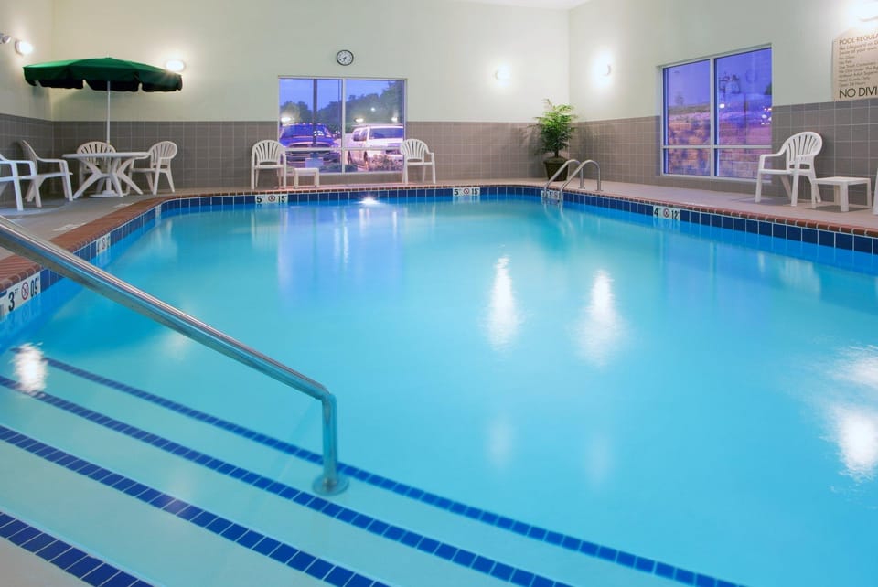 Holiday Inn Express Mineral Wells By IHG Hotel in Mineral Wells