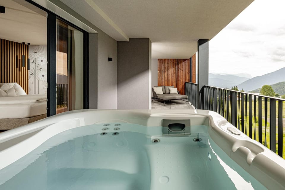 Hot tub