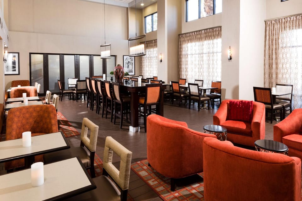 Hampton Inn & Suites Las Vegas South Hotel in Paradise