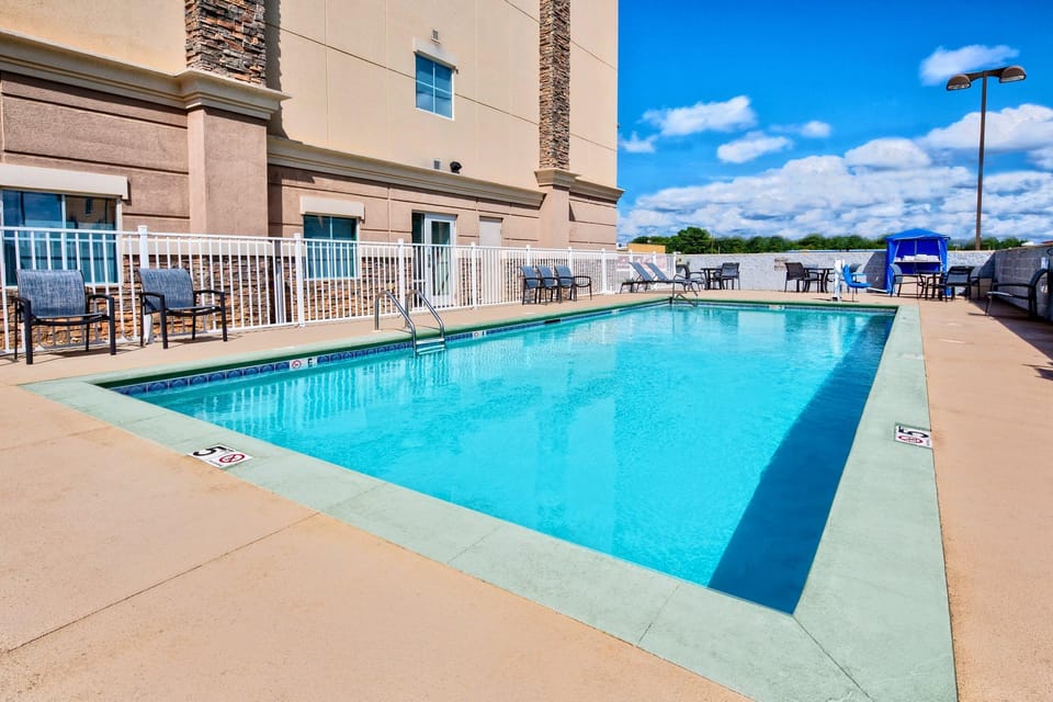 Holiday Inn Express Hotel & Suites Cookeville By IHG Hotel in Cookeville