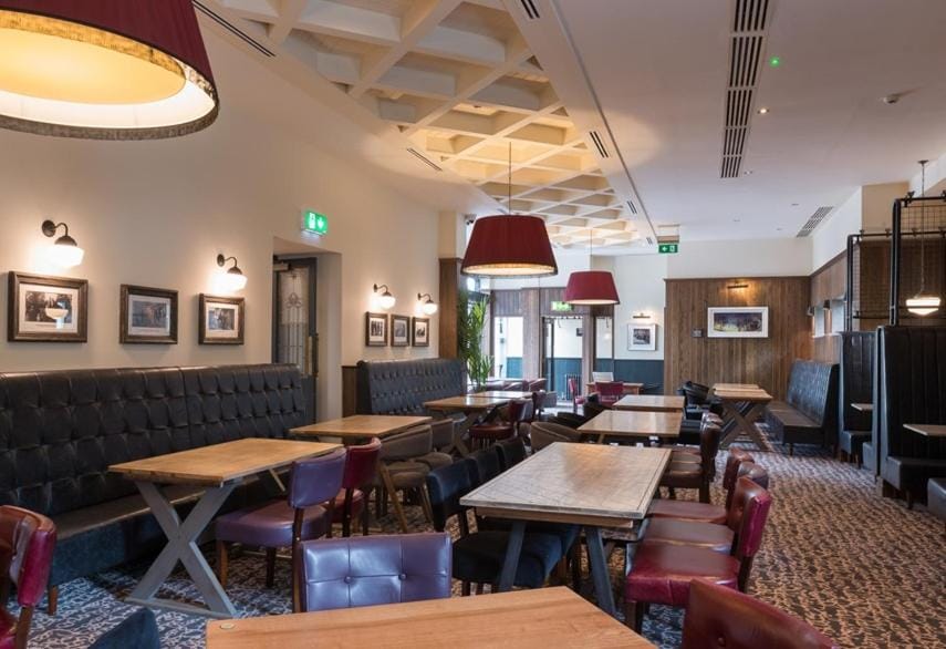 The Old Borough Hotel - Wetherspoon Hotel in County Dublin