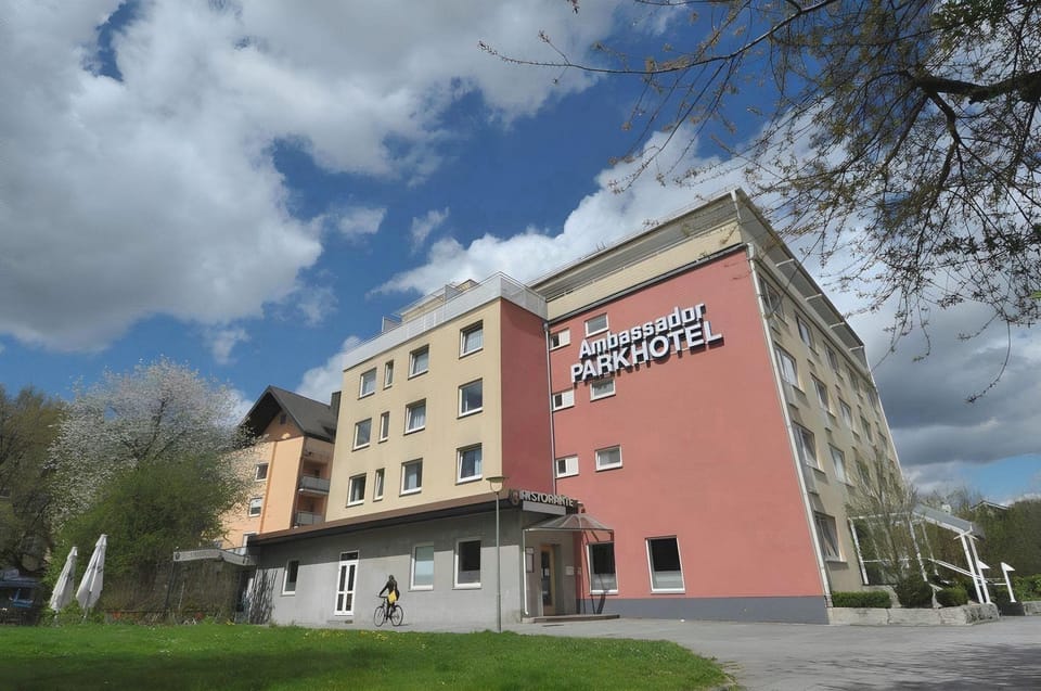 Ambassador Parkhotel Hotel in Munich