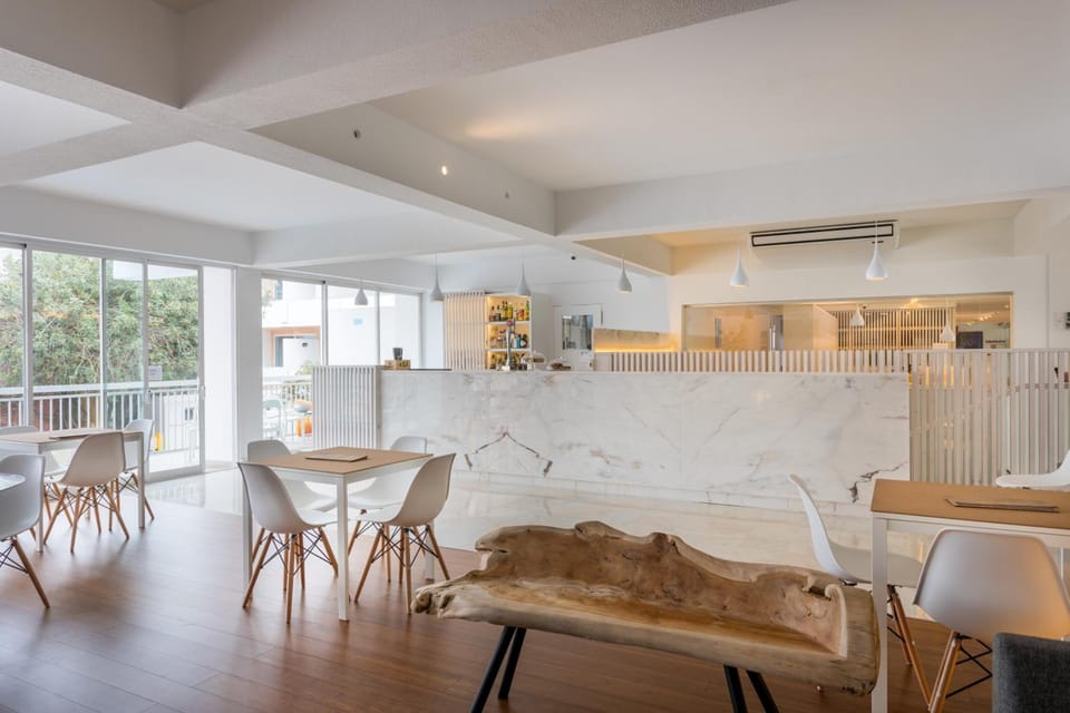 Bar/lounge