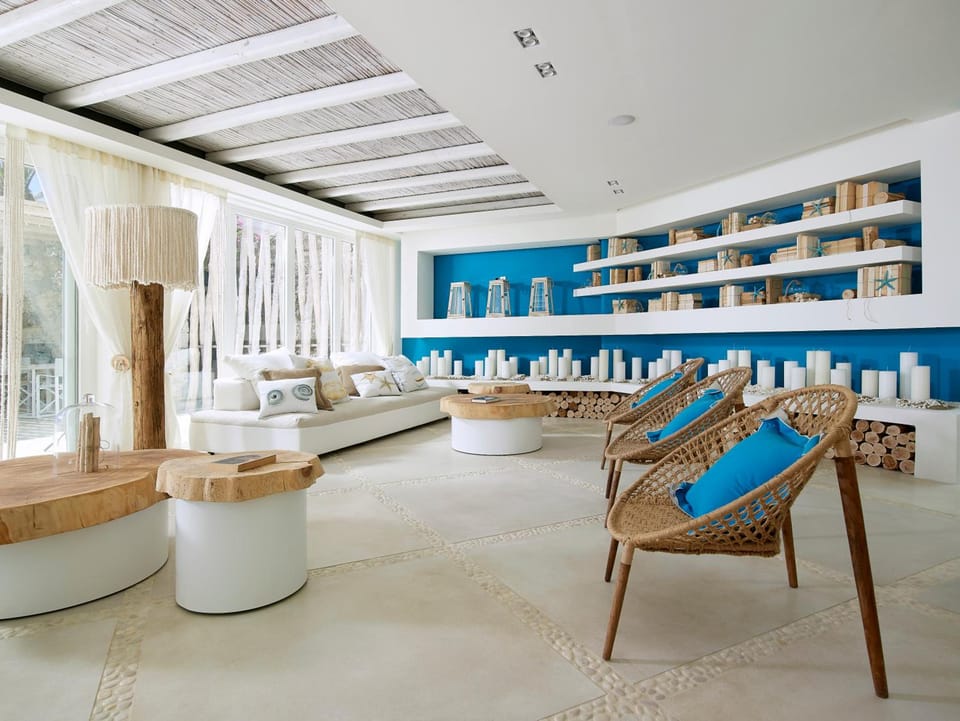 Artemis Seaside Resort Apartment hotel in Milos