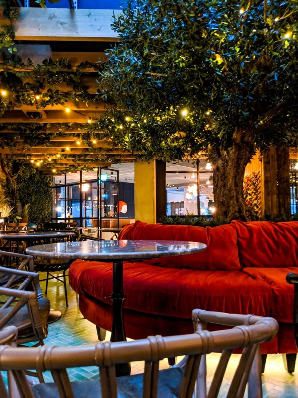 Bar/lounge