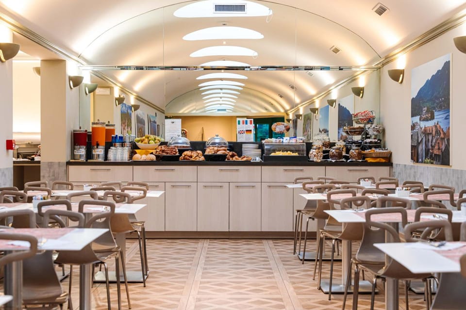 Crystal Hotel Varese Hotel in Varese