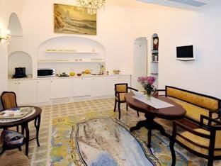 Residenza Luce Hotel in Amalfi
