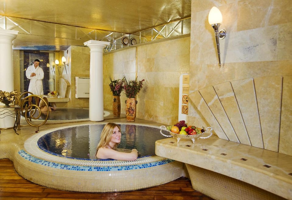 Hot tub