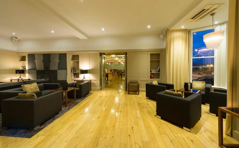 Bar/lounge