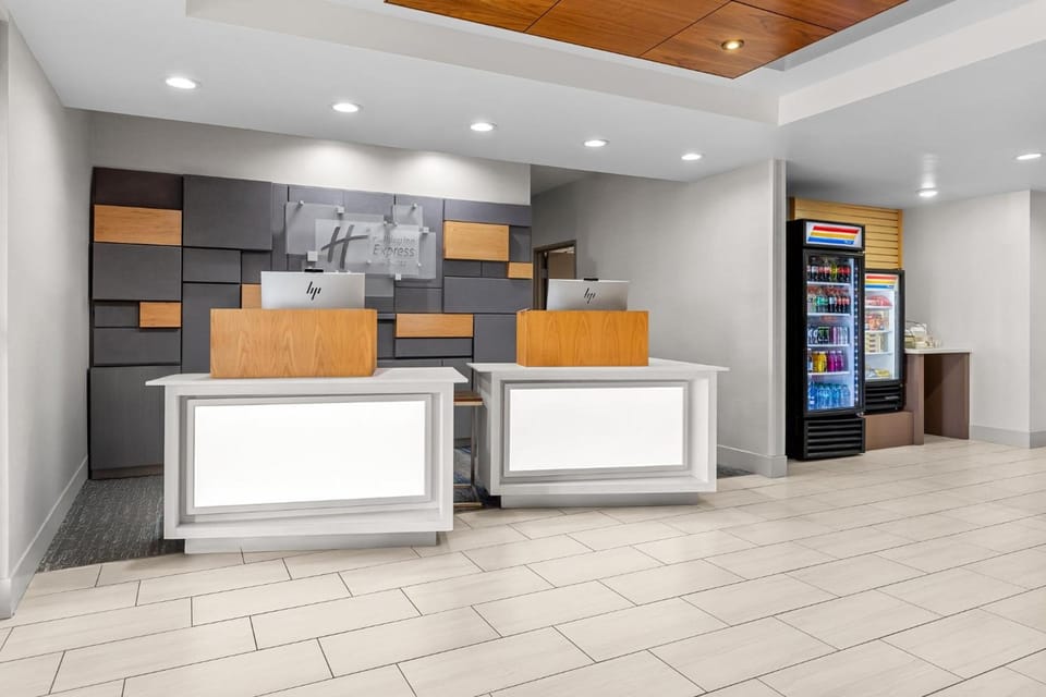 Holiday Inn Express & Suites Vandalia By IHG Hotel in Illinois