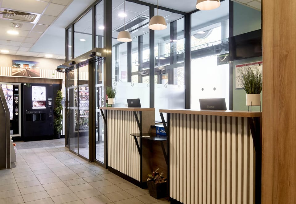 B&B Hotel Paris Saint-Denis Pleyel Hotel in Saint-Denis, France
