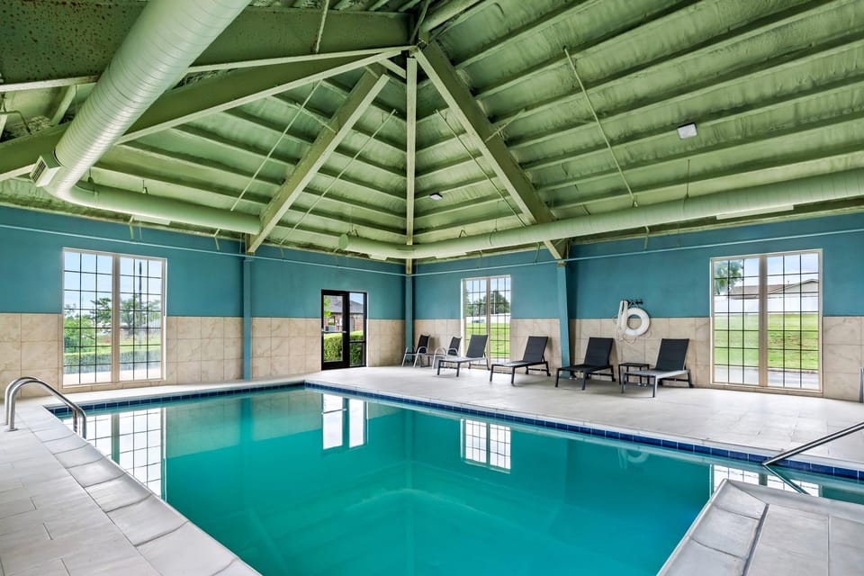 Holiday Inn Express Hotel and Suites Ada By IHG Hotel in Ada