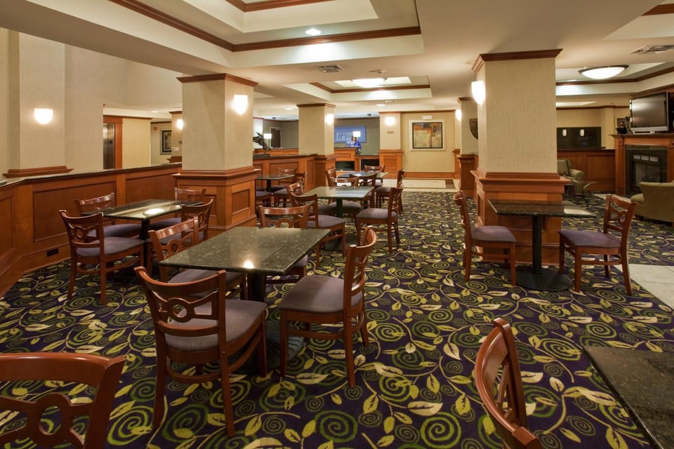 Holiday Inn Express Hotel and Suites Ada By IHG Hotel in Ada