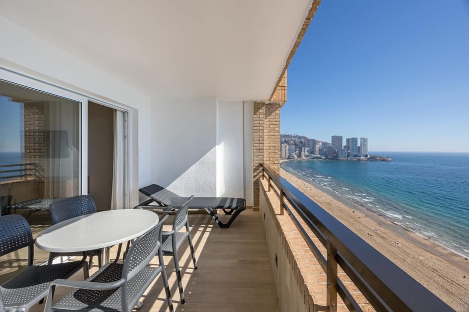 Les Dunes Comodoro Hotel in Benidorm