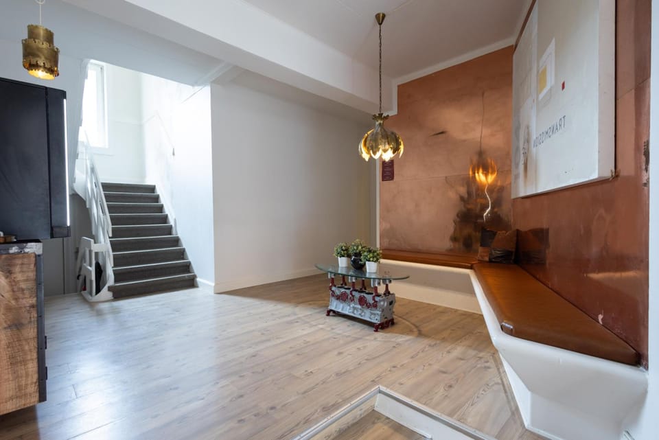 Bar/lounge