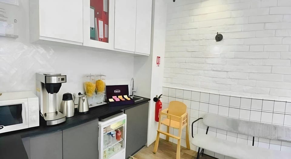 Hipotel Paris Gambetta Republique Hotel in Paris