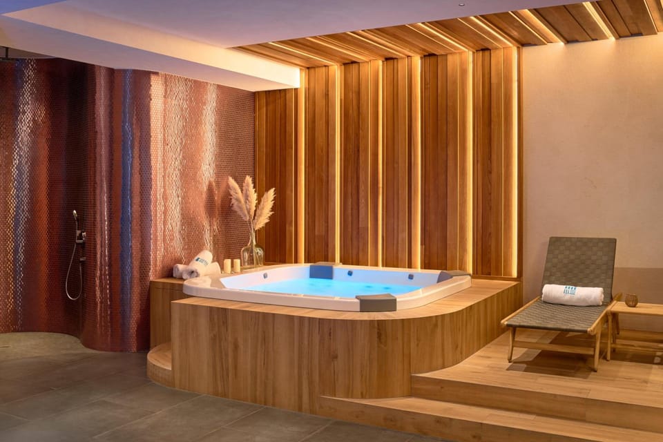 Hot tub