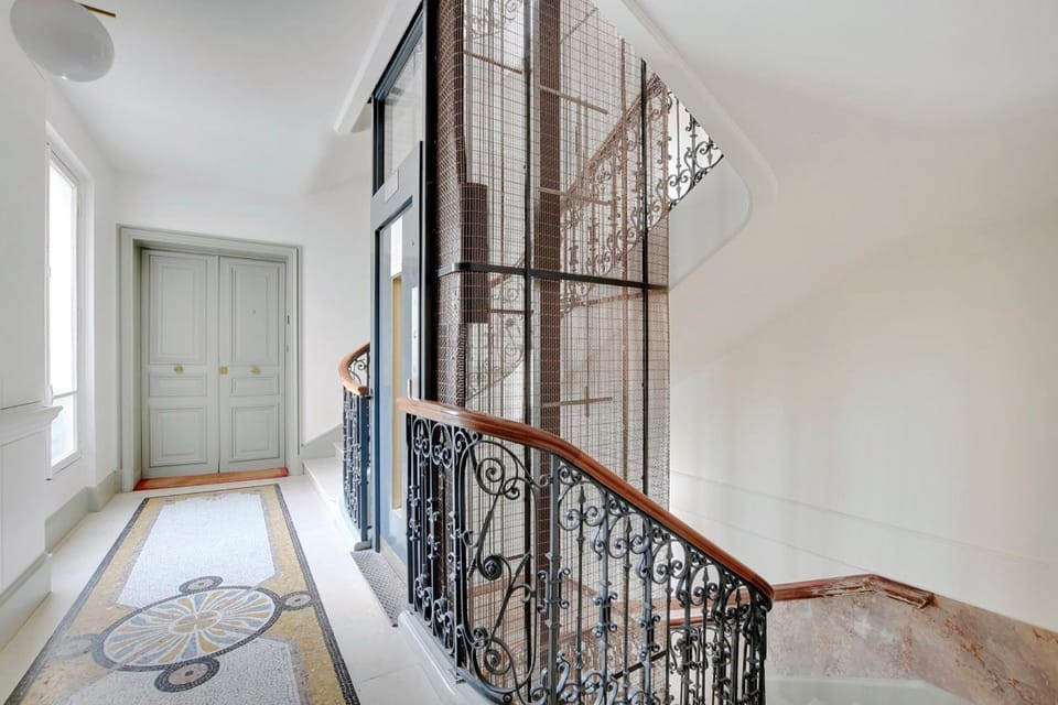 Champs Elysees - Lincoln Appartements Hotel in Paris