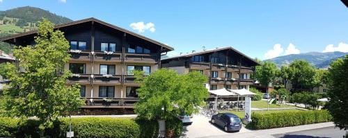 Dahoam by Sarina - Hotel & Suites Hotel in Zell am See