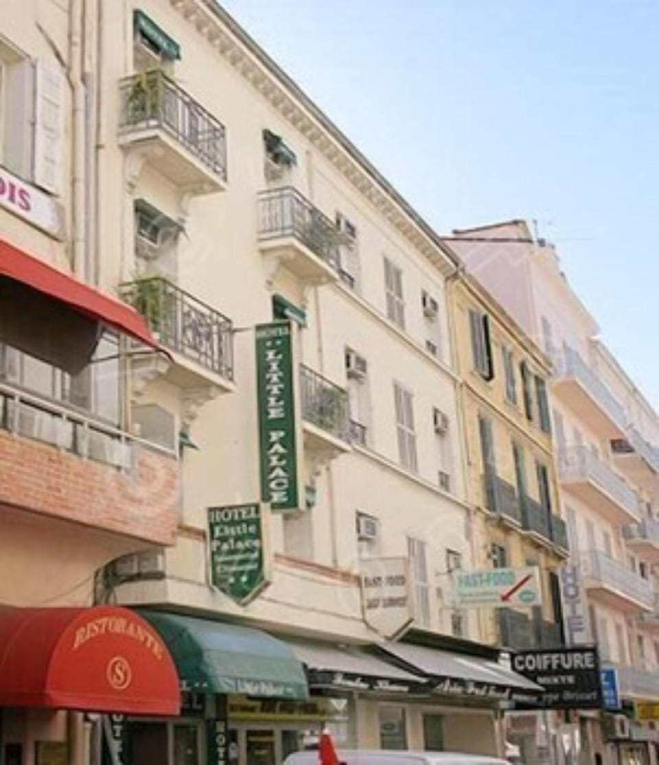 Little Palace Hotel in Cannes