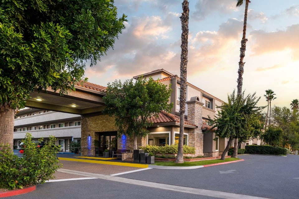 Holiday Inn Express Simi Valley By IHG Hotel in Simi Valley