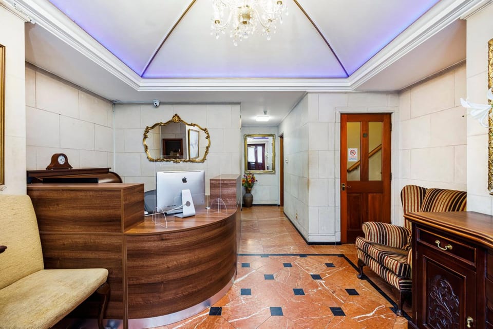 Carlton Court Apartment hotel in City of Westminster