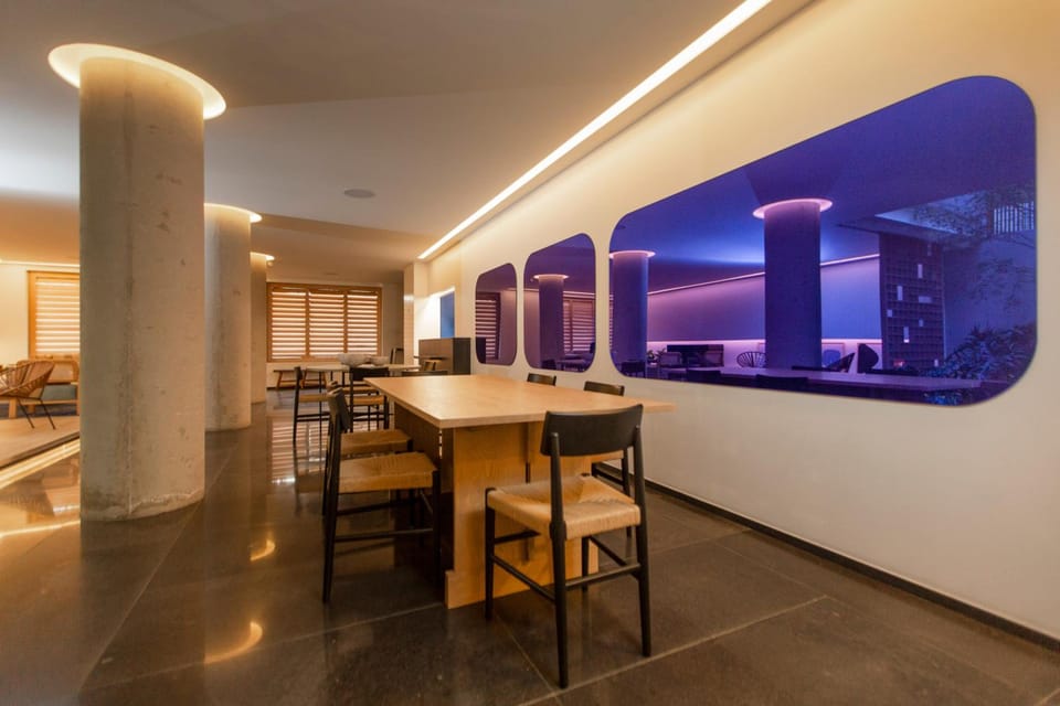 V65 Mx Hotel in Mexico City