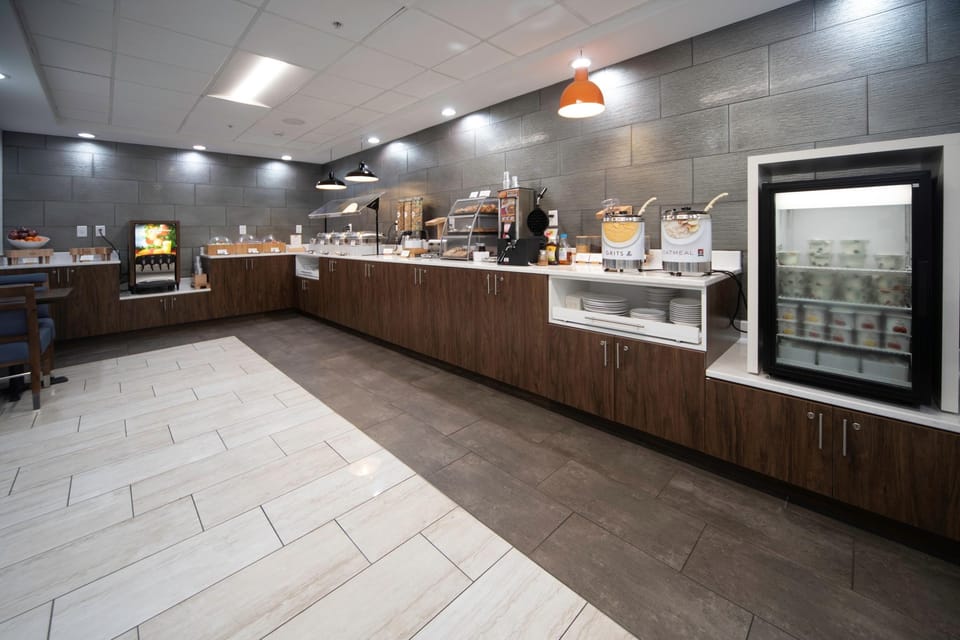 Four Points by Sheraton Fayetteville Fort Bragg Hotel in Fayetteville
