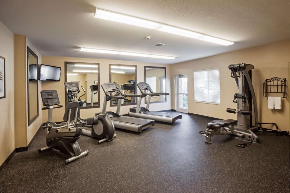Sonesta Simply Suites Arlington Entertainment District Hotel in Arlington