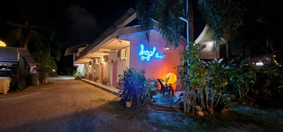 Ingpha Room For Rent Love hotel in Thailand