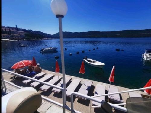 Apartmani Lezenic M Hotel in Neum