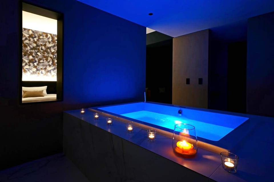 Hot tub
