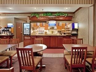 Holiday Inn Express Osage Beach - Lake of the Ozarks By IHG Hotel in Osage Beach