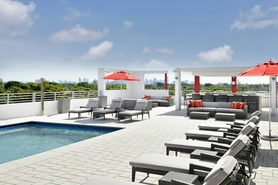 Four Points by Sheraton Coral Gables Hotel in Coconut Grove