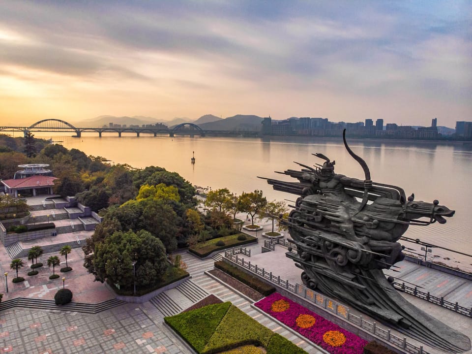 Holiday Inn Hangzhou Binjiang By IHG Hotel in Hangzhou