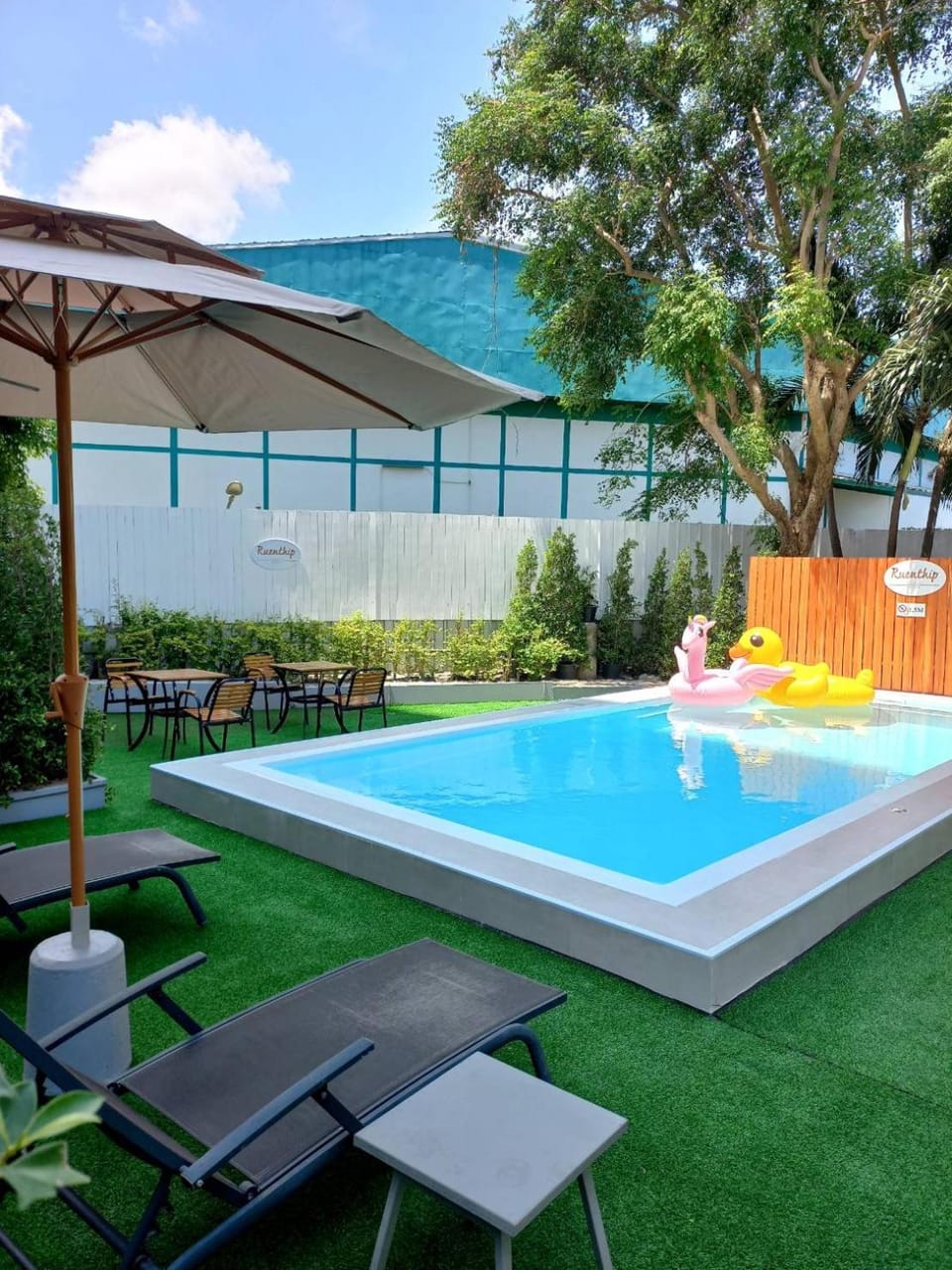 Ruenthip Residence Pattaya Hotel in Pattaya City