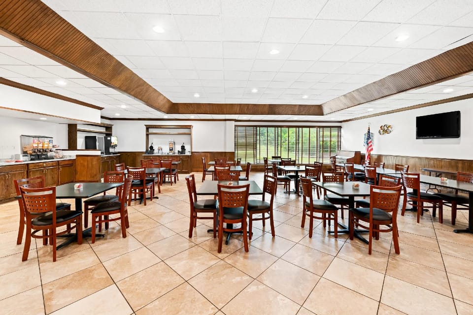 Quality Inn Dayton Airport Hotel in Dayton