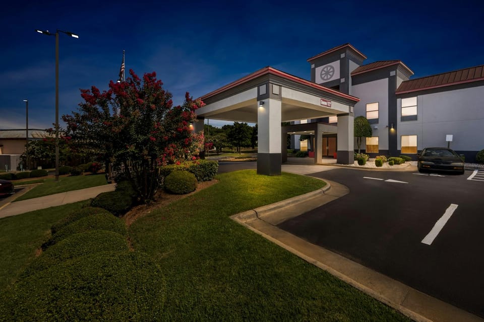 Red Roof PLUS+ Henderson Hotel in North Carolina