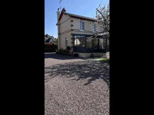 VILLA CATHY Chambres d hotes Hotel in Cabourg