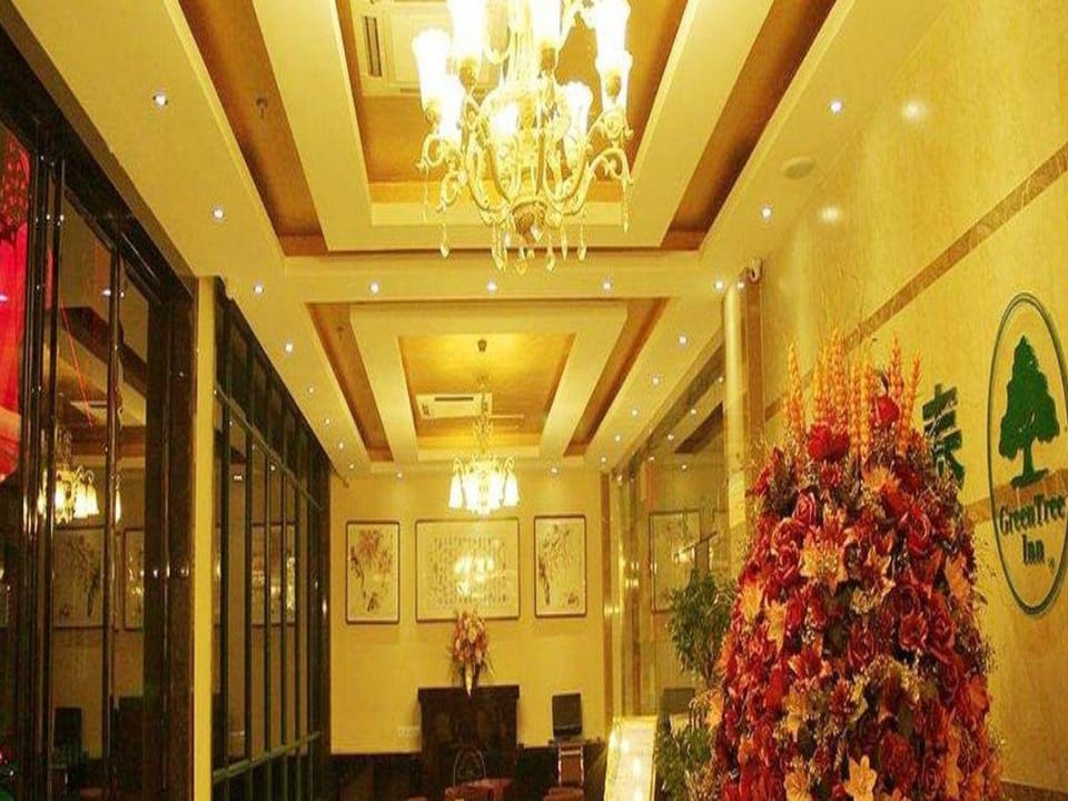 GreenTree Inn Anhui Luan Shouxian Dinghu Avenue Express Hotel Hotel in Jiangsu