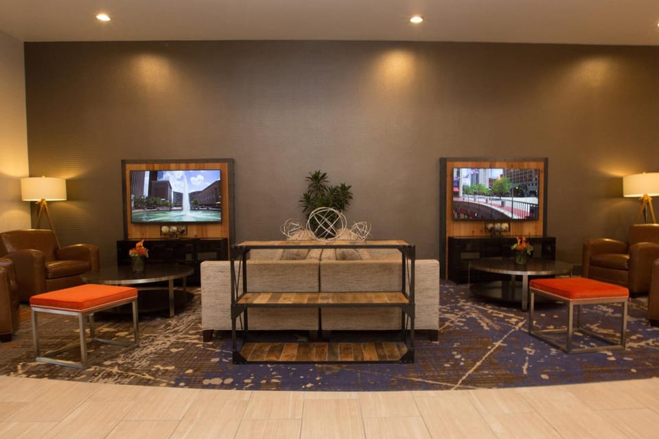 DoubleTree by Hilton Dayton Fairborn Hotel in Fairborn