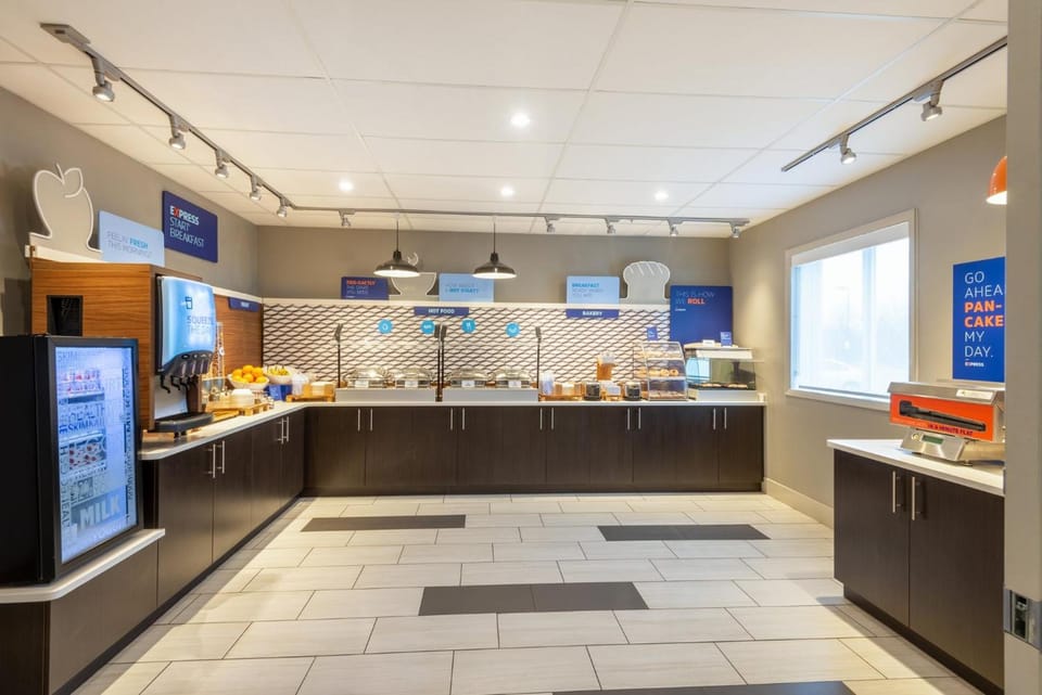 Holiday Inn Express Vermilion By IHG Hotel in Vermilion