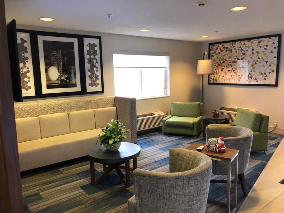 Holiday Inn Express Mount Vernon By IHG Hotel in Ohio