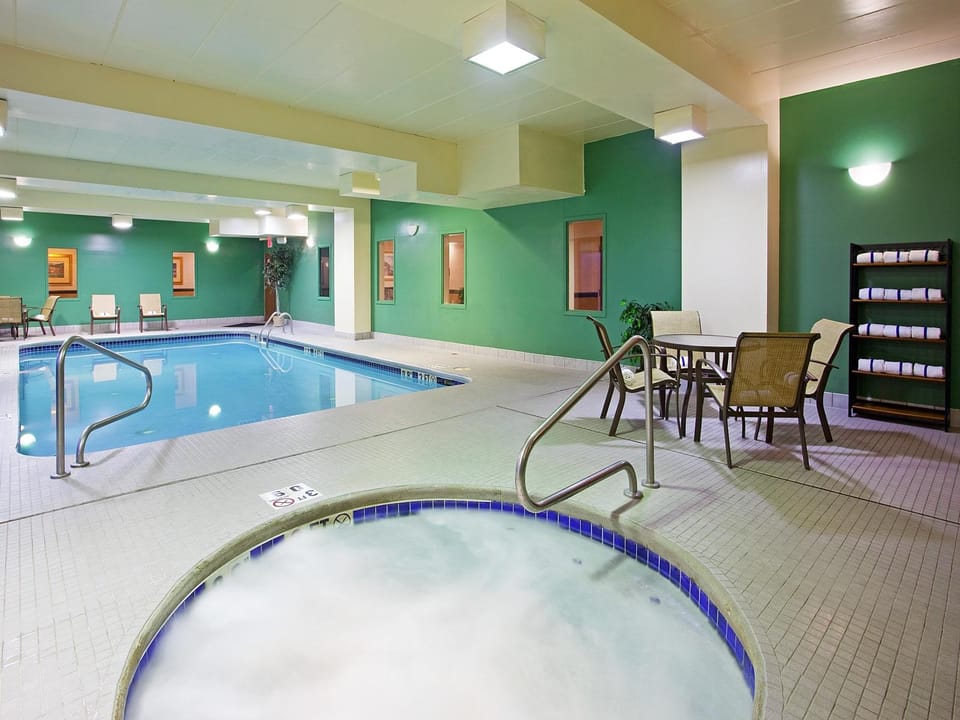 Holiday Inn Express Wilmington By IHG Hotel in Ohio