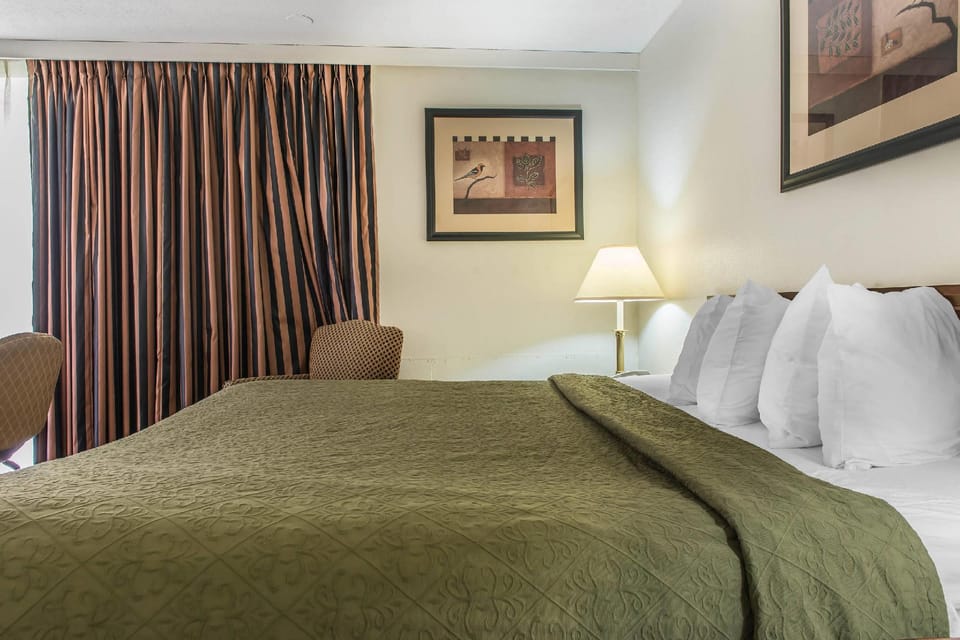 Suite room