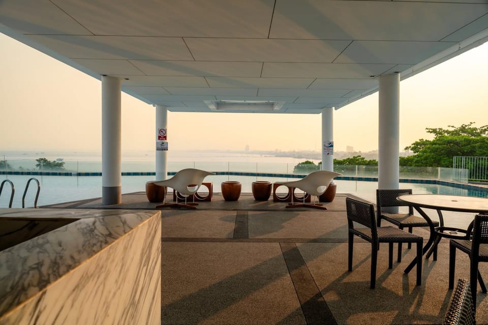 Tsix5 Phenomenal Hotel in Pattaya City