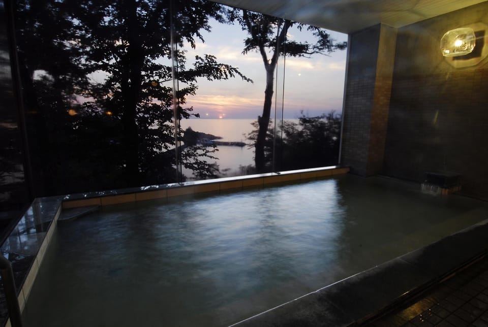 Hot spring bath